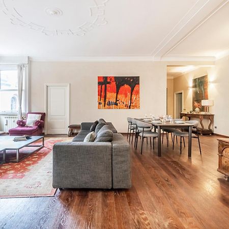 Easylife - Magnificent Splendid Apt Sant'Ambrogio Milan Bagian luar foto