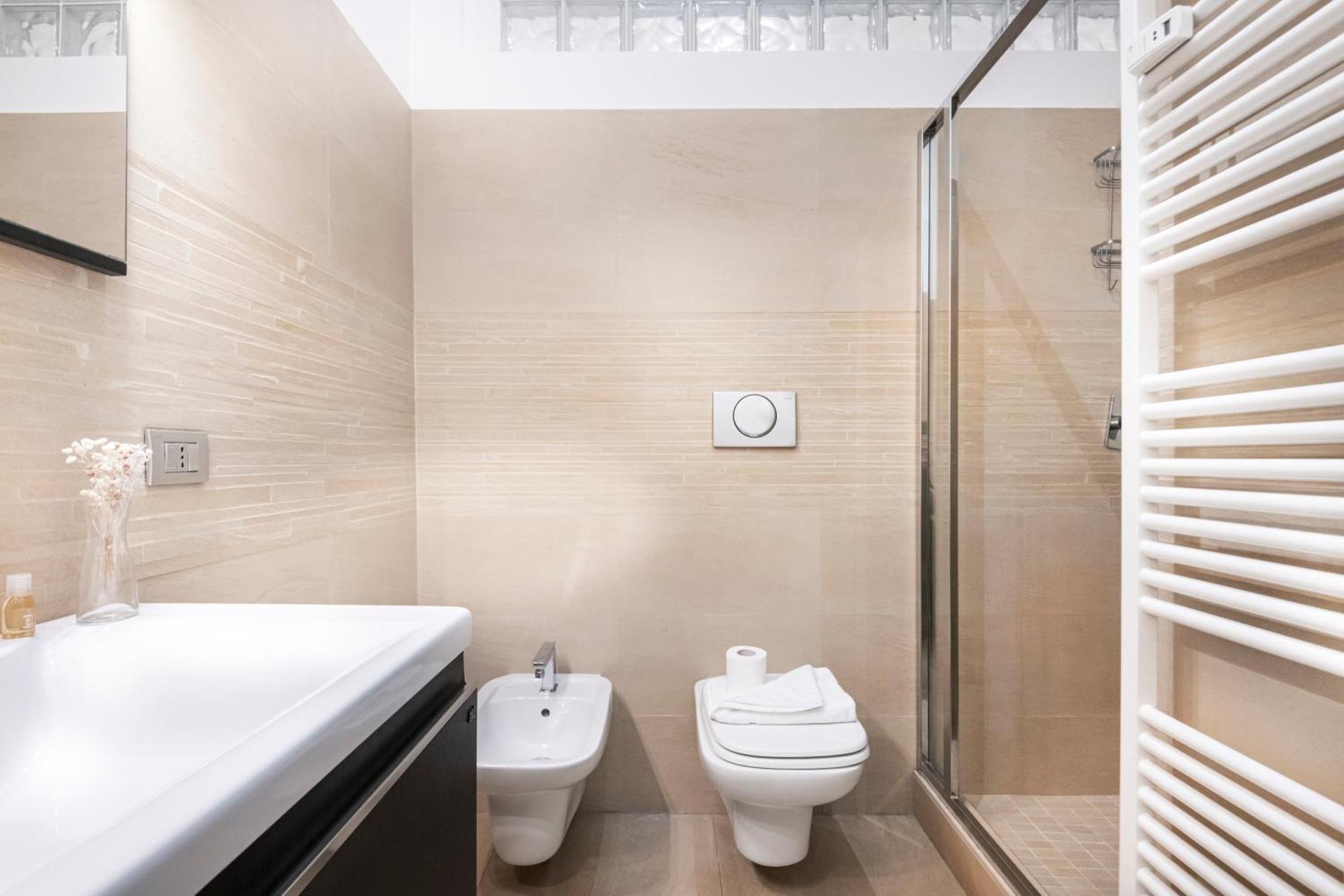 Easylife - Magnificent Splendid Apt Sant'Ambrogio Milan Bagian luar foto
