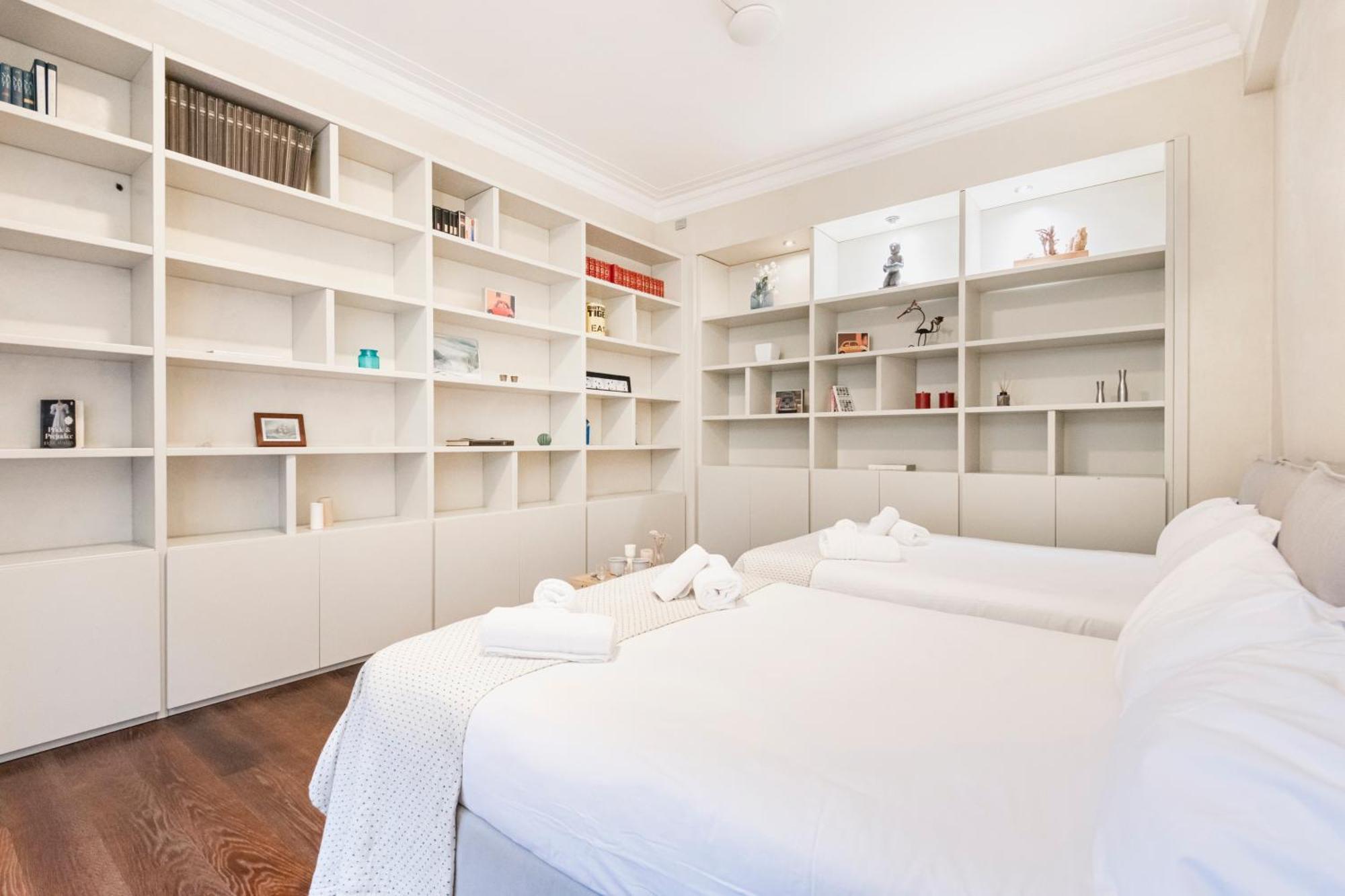 Easylife - Magnificent Splendid Apt Sant'Ambrogio Milan Bagian luar foto