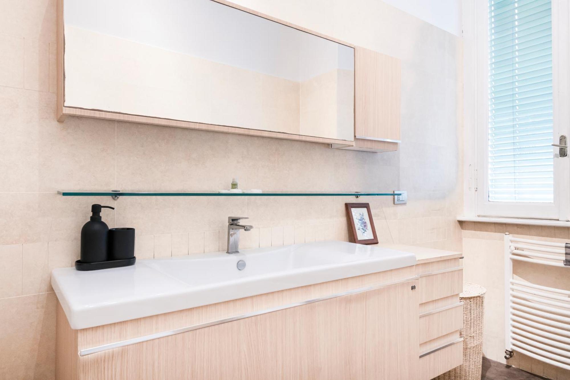 Easylife - Magnificent Splendid Apt Sant'Ambrogio Milan Bagian luar foto